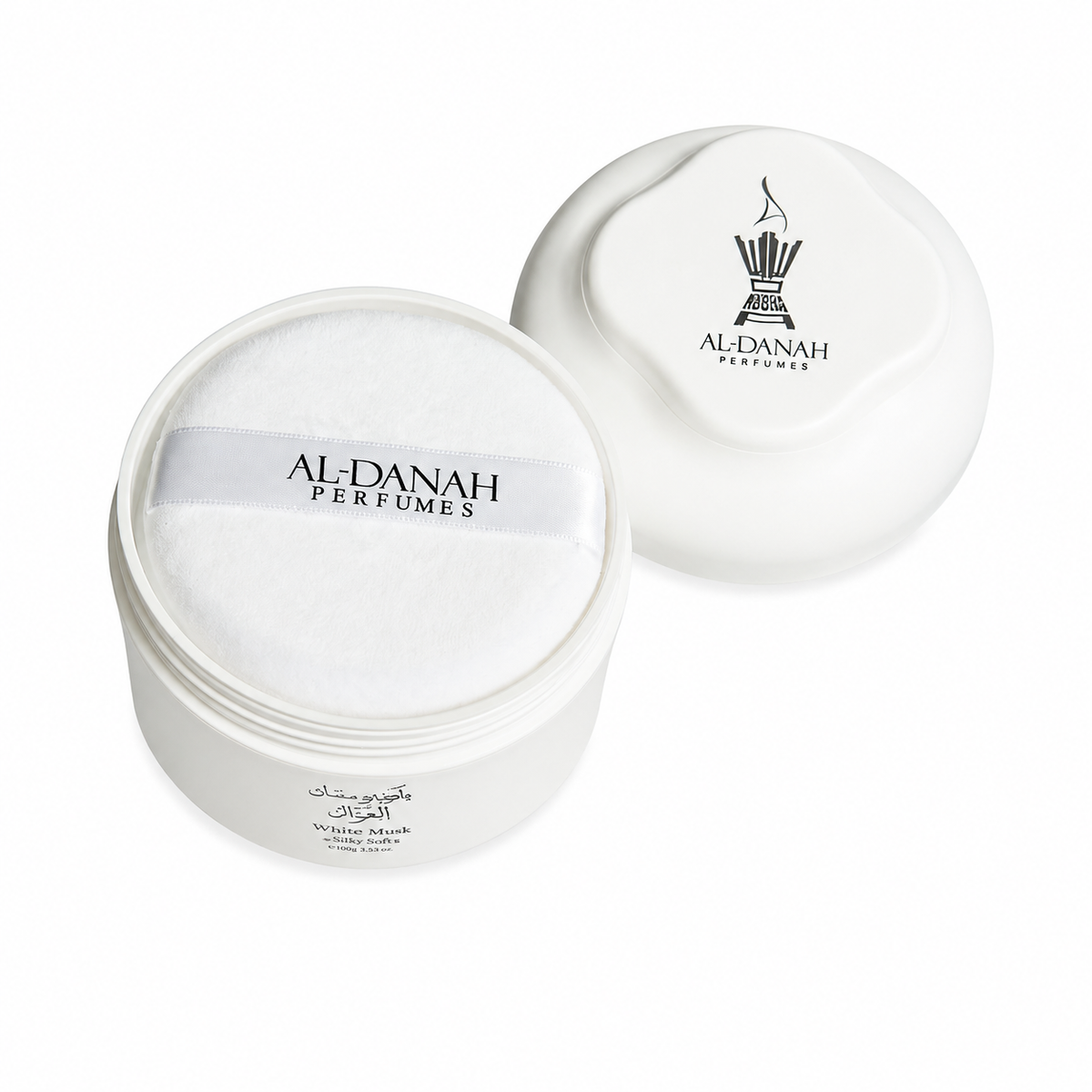بودرة معطرة ومخملية للجسم برائحة المسك الأبيض (White Musk) من إنتاج شركة الدانة للعطور (Al-Danah Perfumes)، وهي مخصصة للعرائس وللاستخدام اليومي بعد الاستحمام.
