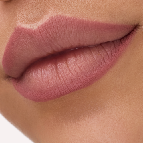 قلم تحديد الشفاه جل جلايد طويل الأمد (Gel Glide Long-Lasting Lip Liner) من الماركة المعروفة Catrice.رقم 010