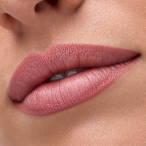 قلم تحديد الشفاه جل جلايد طويل الأمد (Gel Glide Long-Lasting Lip Liner) من الماركة المعروفة Catrice.رقم 010