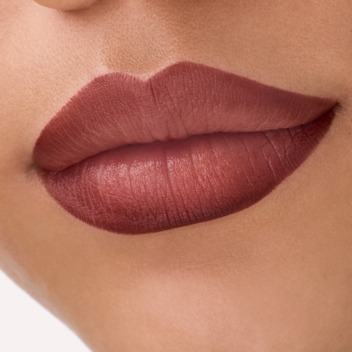 قلم تحديد الشفاه جل جلايد طويل الأمد (Gel Glide Long-Lasting Lip Liner) من الماركة المعروفة Catrice.درجة 050