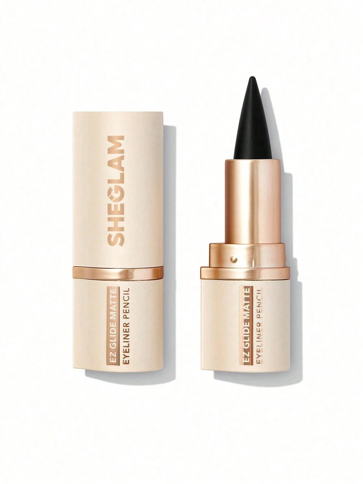كحل شيكلام SHEGLAM EZ Glide Matte Eyeliner Pencil الذي يتميز بتركيبة كريمية ناعمة.