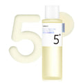 تونر نومبوزين رقم 5 المعزز بالفيتامينات (numbuzin No.5+ Vitamin Boosting Essential Toner)، وهو منتج كوري شهير مصمم للعناية بالبشرة الباهتة وتفتيحها